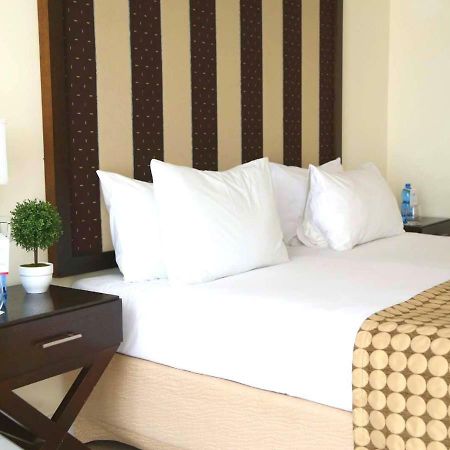 Hod Hasharon Luxury Apartment Herzliya Luaran gambar