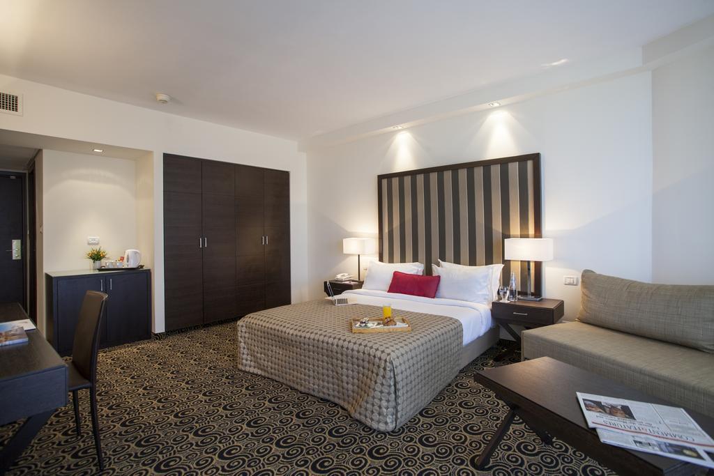 Hod Hasharon Luxury Apartment Herzliya Luaran gambar