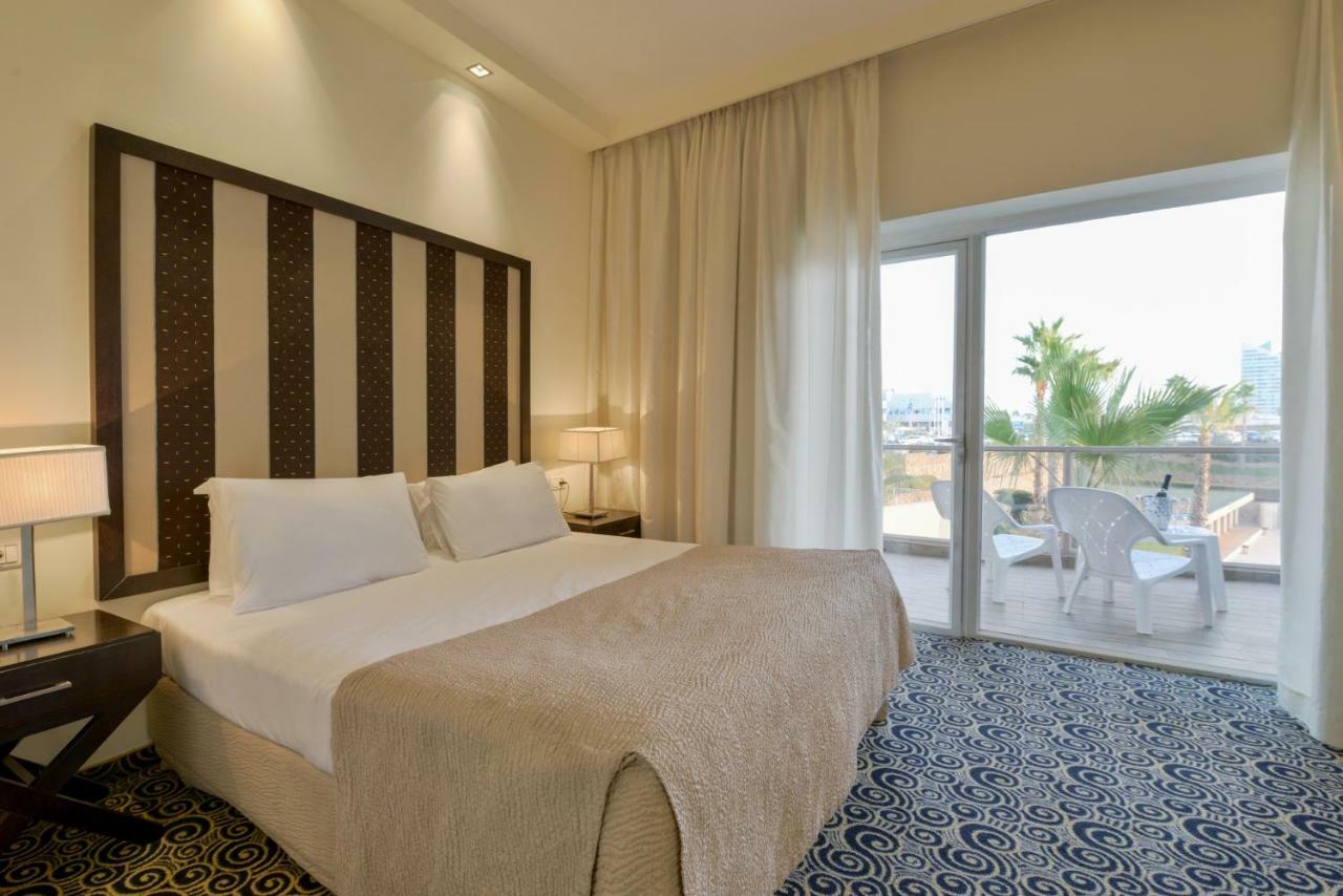 Hod Hasharon Luxury Apartment Herzliya Luaran gambar