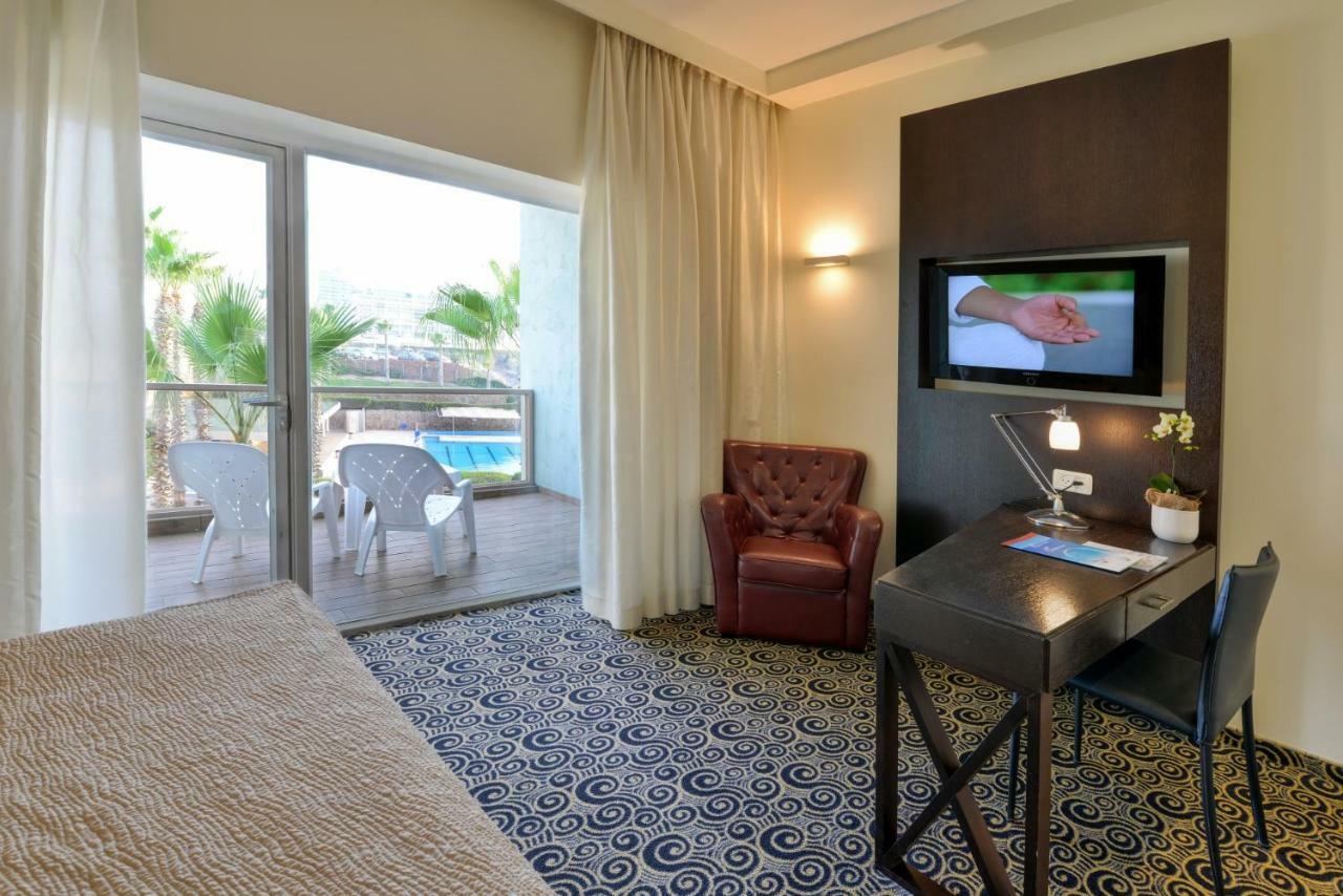 Hod Hasharon Luxury Apartment Herzliya Luaran gambar