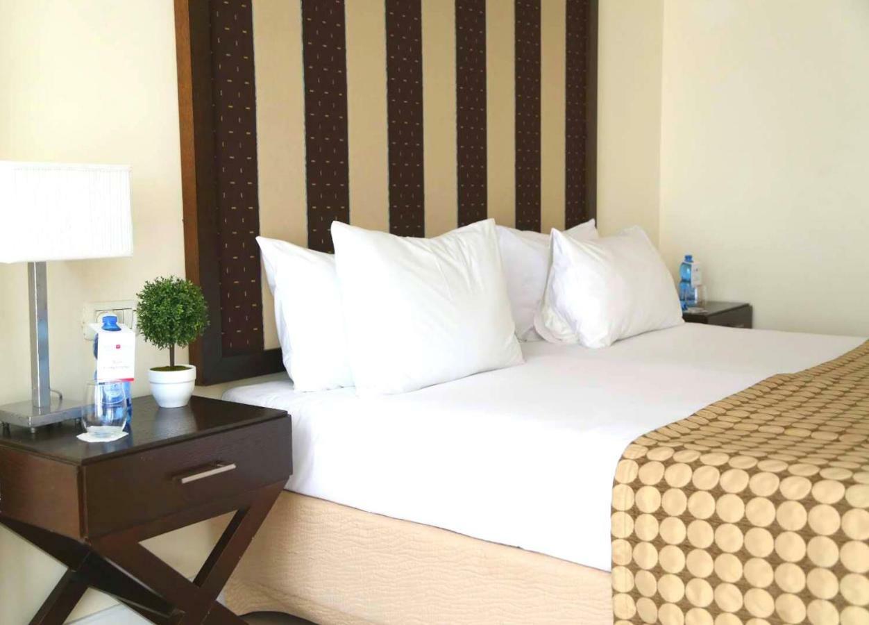 Hod Hasharon Luxury Apartment Herzliya Luaran gambar